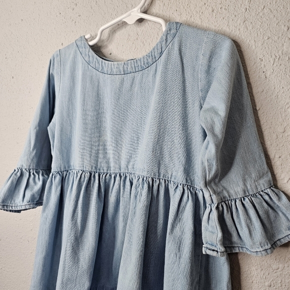 RuffleButts Top Toddler Girl 4T Blue Denim Chambray Ruffle Hi‎ Low Bell Sleeve - Picture 3 of 14